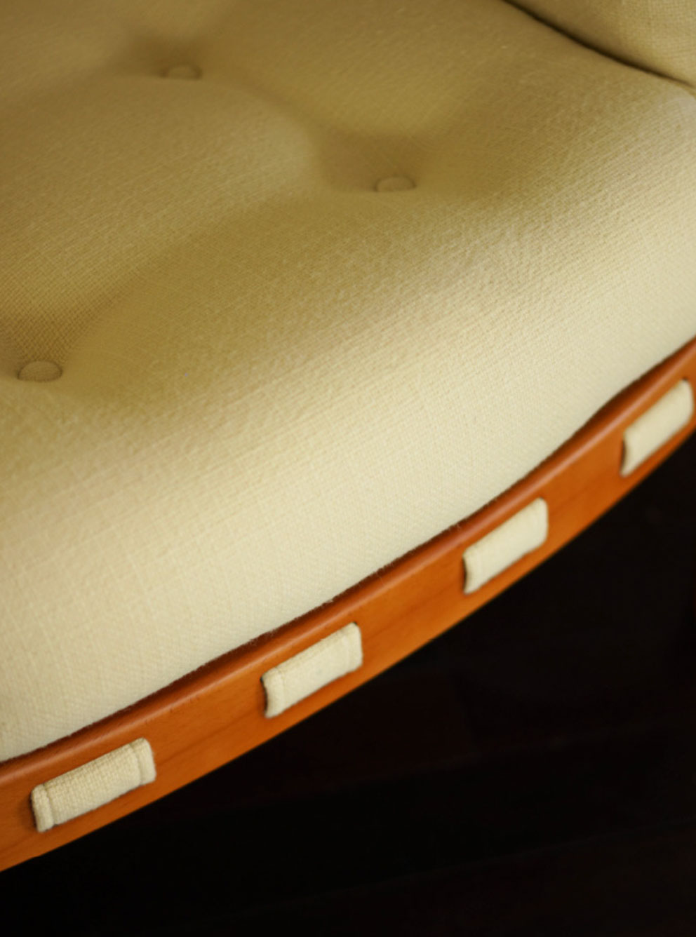 Hunter Solid Wood Single Seat Sofa